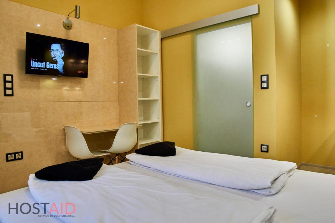A13 Apartments - Budapest - Hostaid Exteriör bild